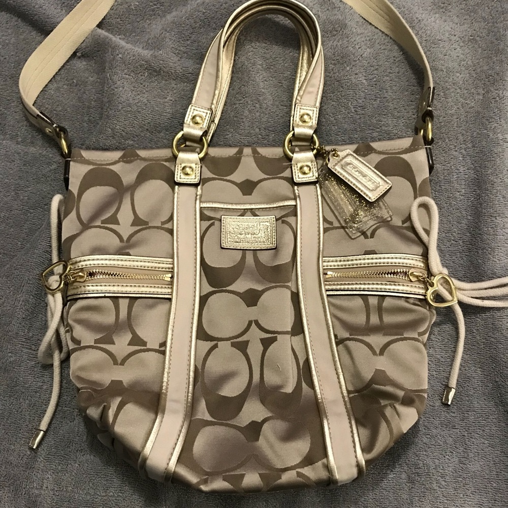 Gold poppy daisy tote